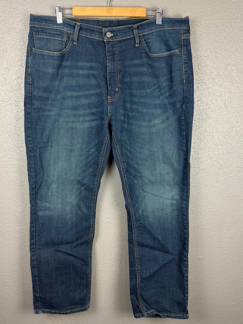 Levi’s 541 Athletic Fit Straight Leg Jeans Men’s 38x30 Medium Wash Blue